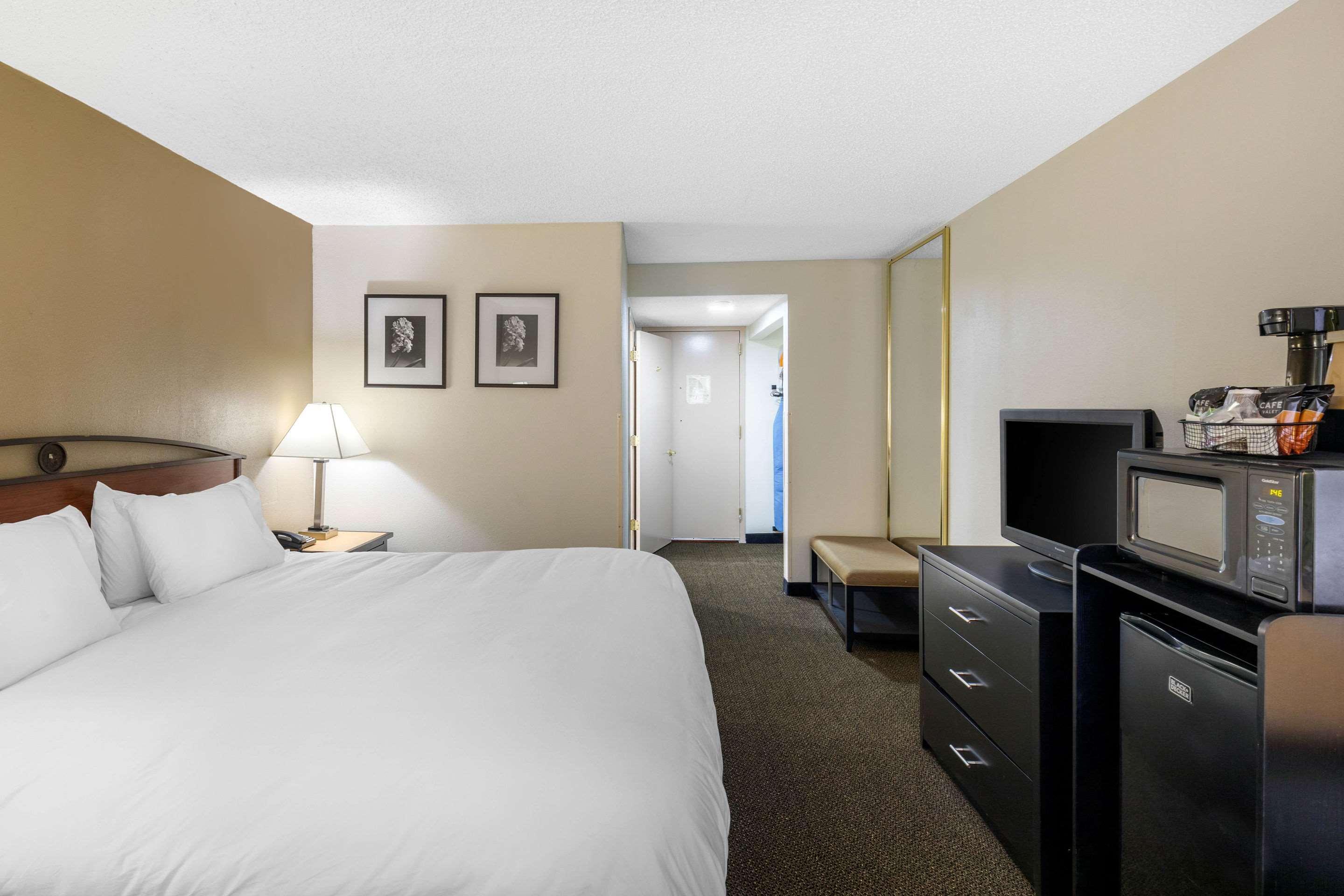 Quality Inn Tyler - Lindale Exteriör bild