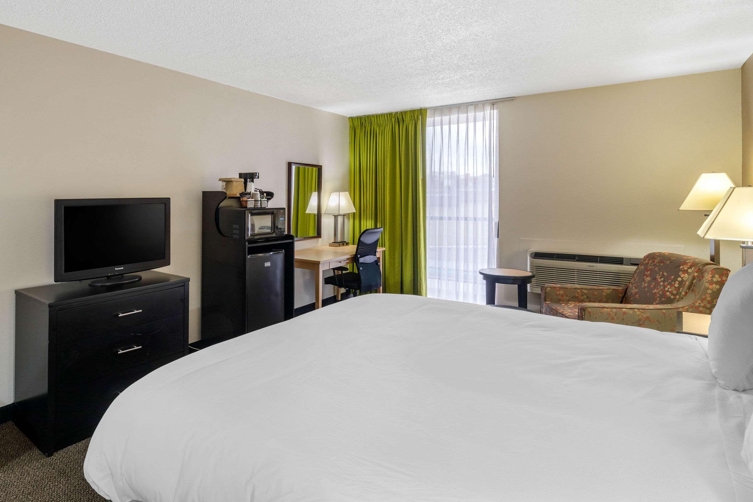 Quality Inn Tyler - Lindale Exteriör bild
