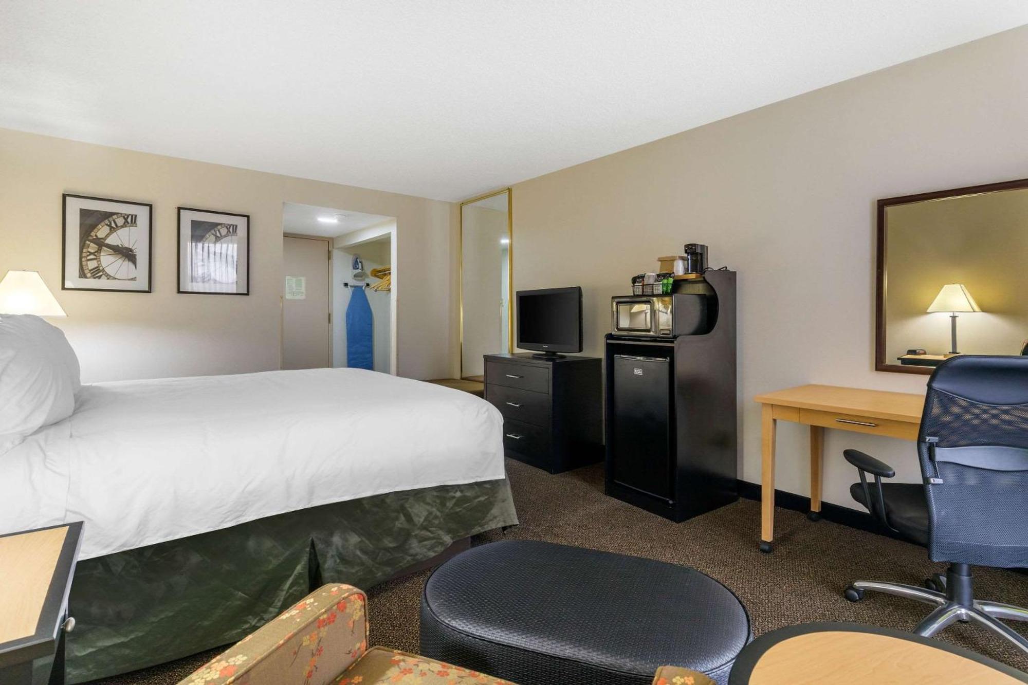 Quality Inn Tyler - Lindale Exteriör bild