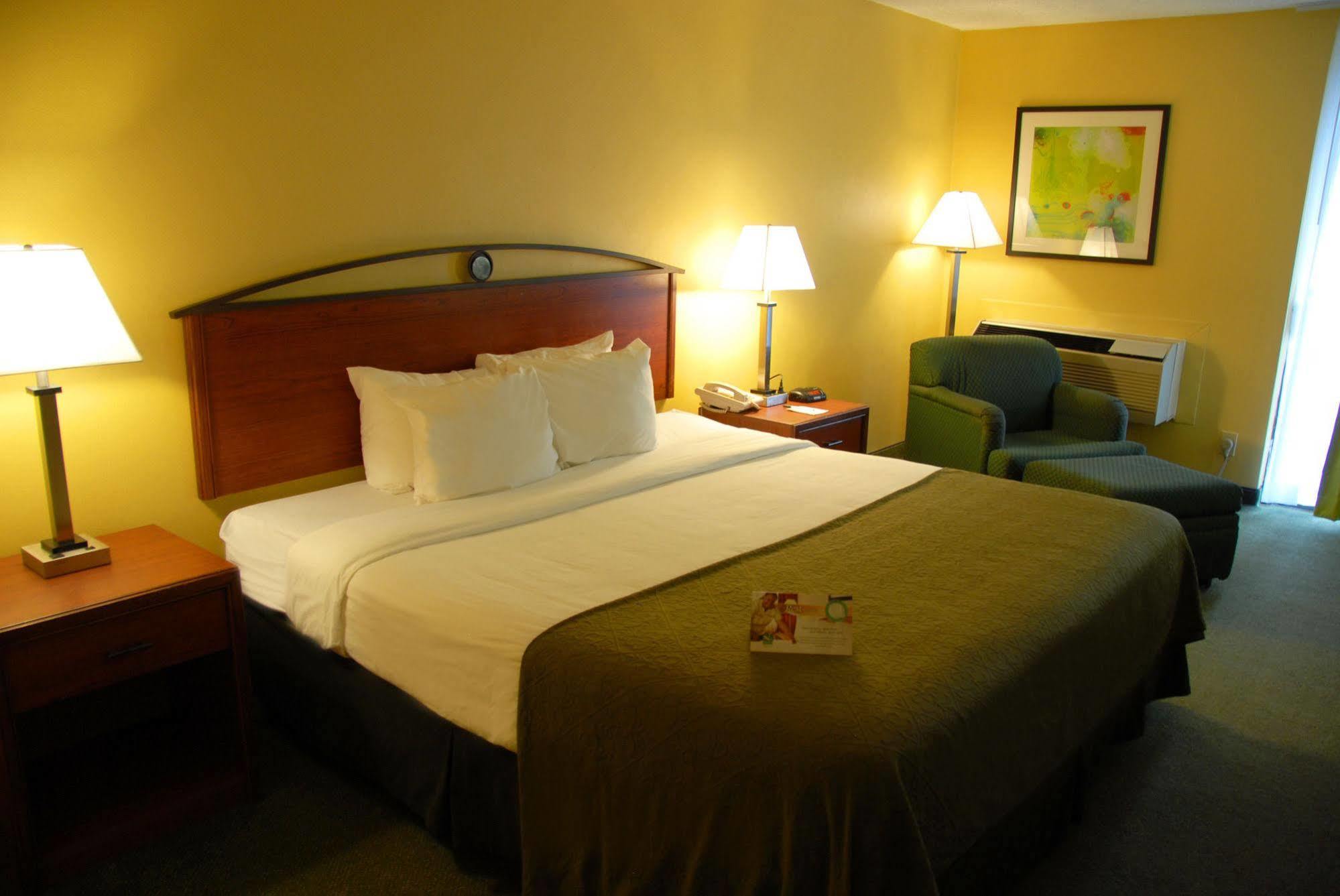 Quality Inn Tyler - Lindale Exteriör bild